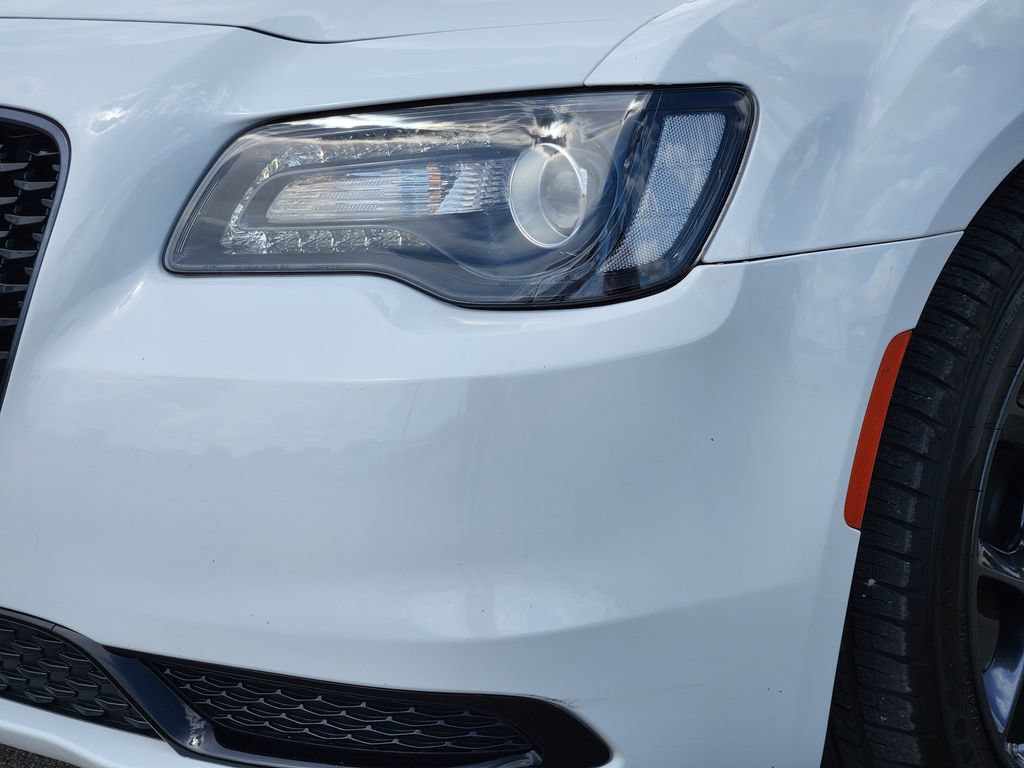 Used 2023 Chrysler 300 Touring w/ Sport Appearance Package RWD image 8