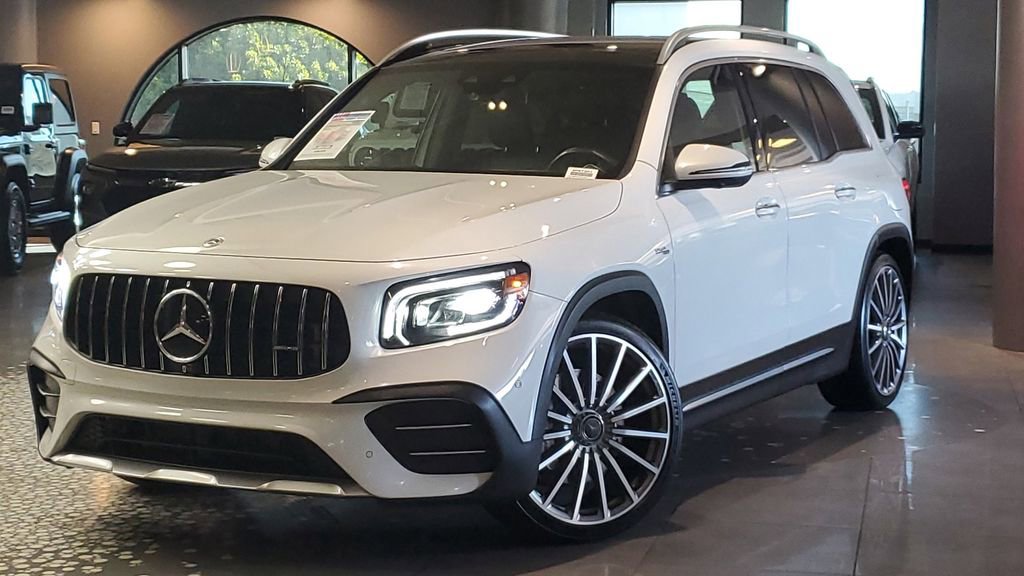 Used 2022 Mercedes-Benz GLB 35 AMG 4MATIC image 36