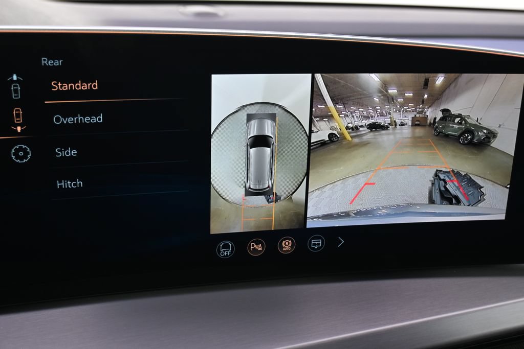 New 2026 Cadillac Vistiq Premium Luxury w/ LPO, Floor Liner Package AWD/4WD image 31