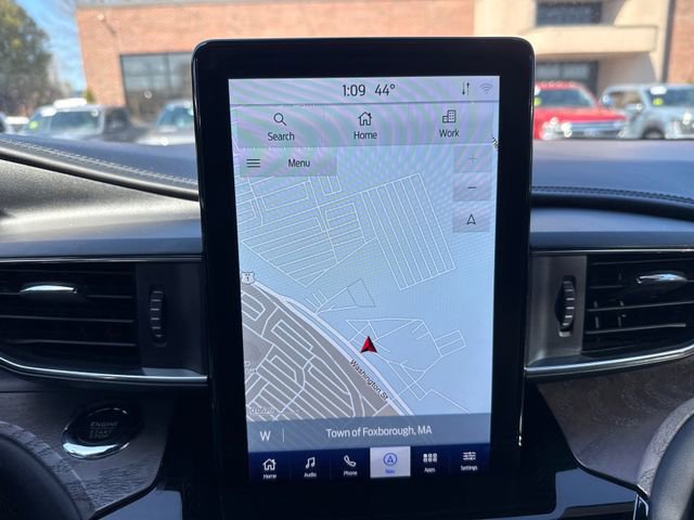 Certified 2022 Ford Explorer Platinum w/ Equipment Group 601A image 18