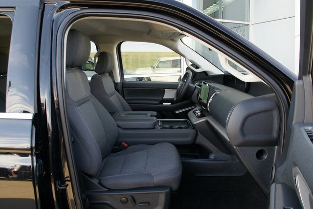 Used 2025 Ford Expedition Max Active image 36