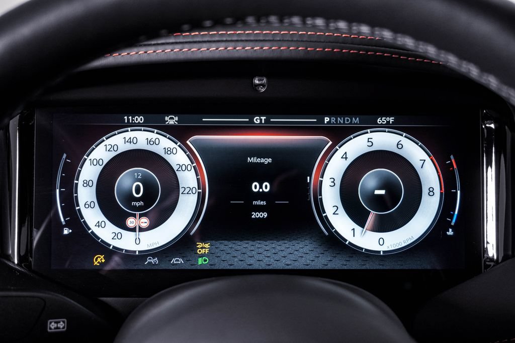Used 2024 Aston Martin DB12 Coupe RWD image 27