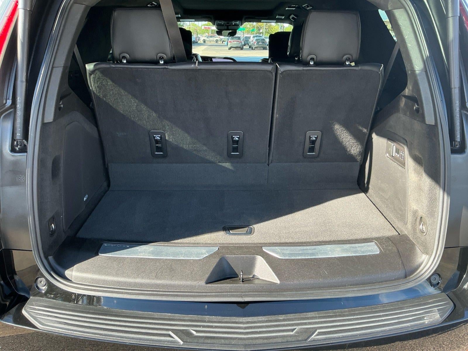 Used 2023 Cadillac Escalade Sport Platinum AWD/4WD image 17