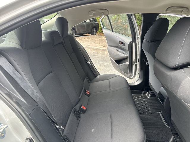 Used 2022 Toyota Corolla LE FWD image 11