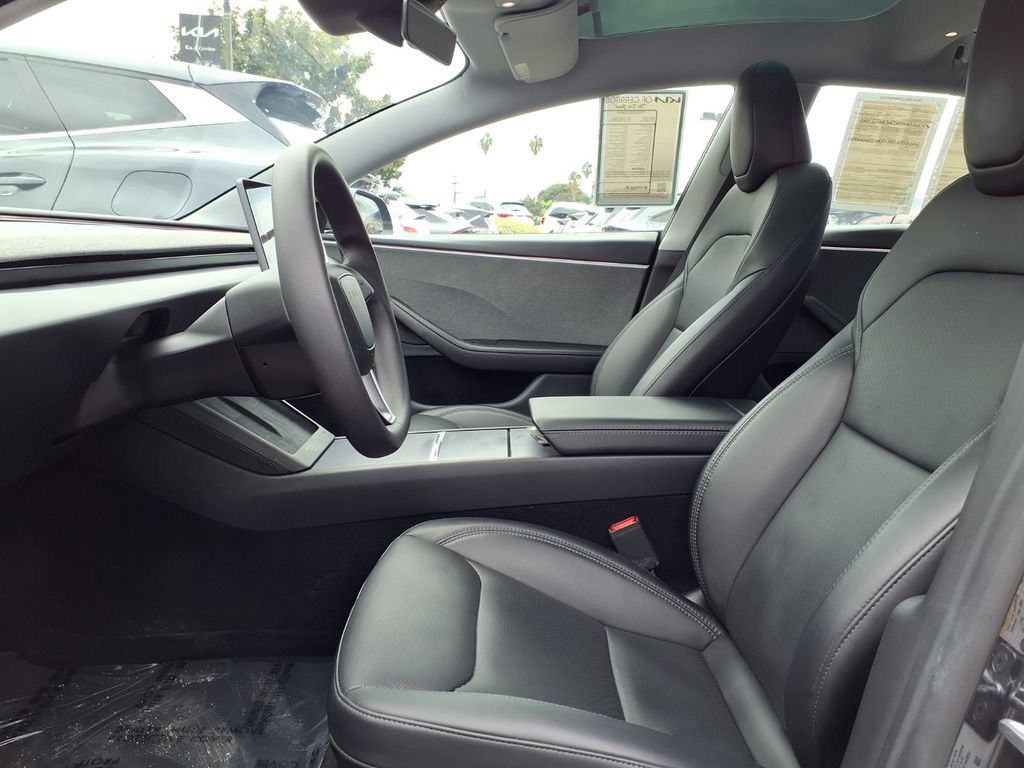 Used 2025 Tesla Model 3 Long Range RWD image 9