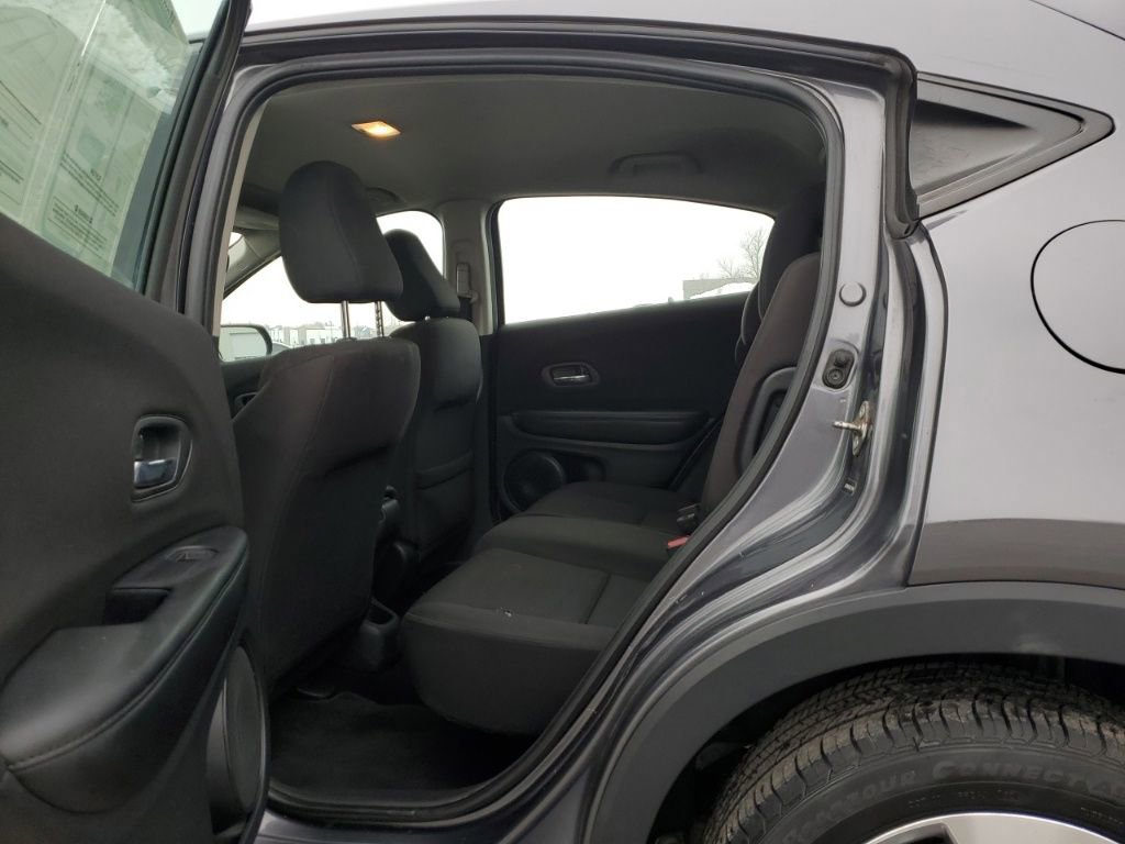Used 2018 Honda HR-V LX image 30