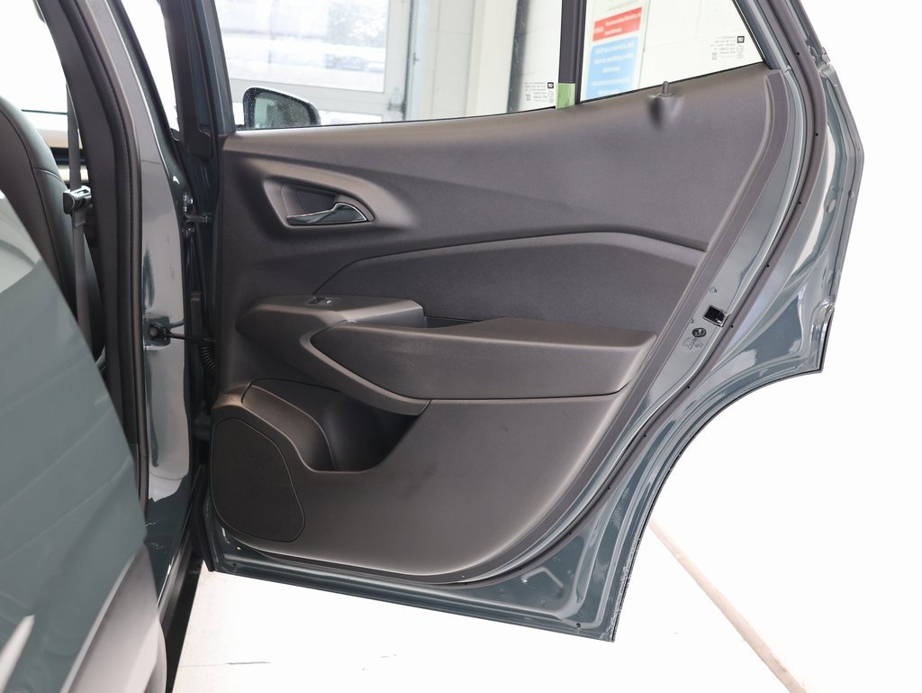 New 2026 Chevrolet Trax LT w/ LT Convenience Package image 27