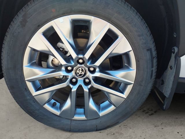 Used 2025 Toyota RAV4 Limited w/ Advanced Technology Package AWD/4WD image 14