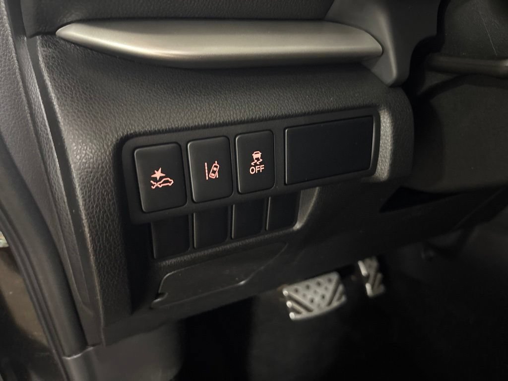 Used 2022 Mitsubishi Eclipse Cross LE AWD/4WD image 13