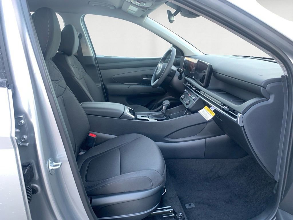 New 2025 Hyundai Tucson SE image 17