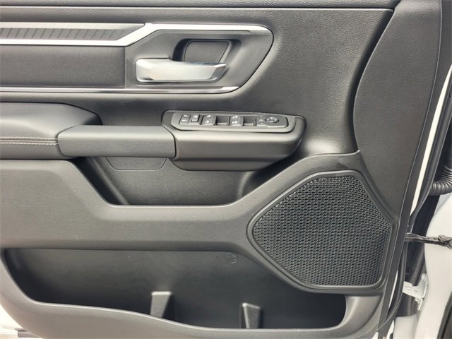 New 2026 RAM 1500 4x4 Crew Cab image 23