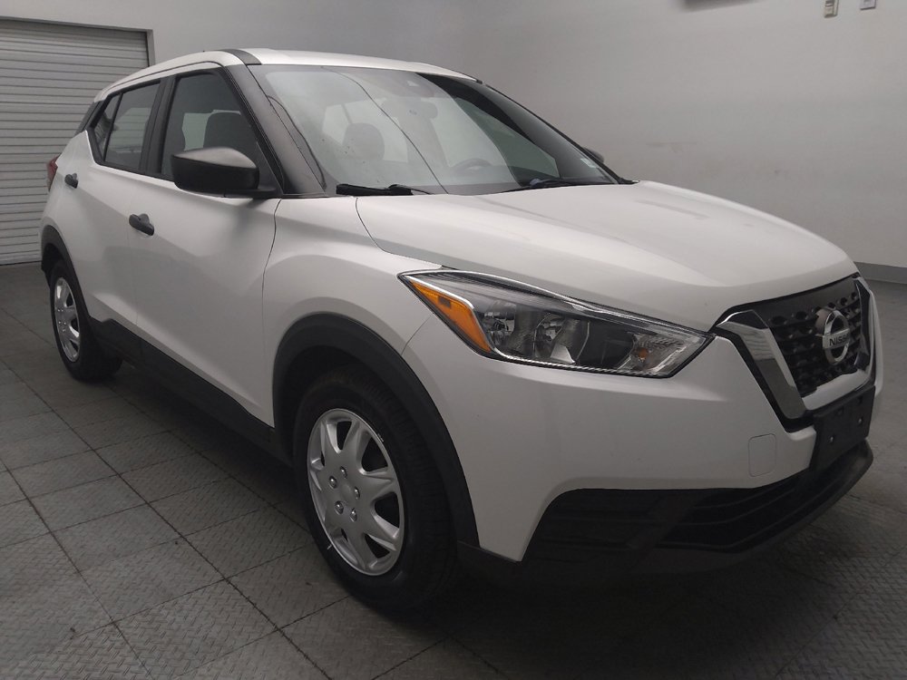 Used 2020 Nissan Kicks S FWD image 13