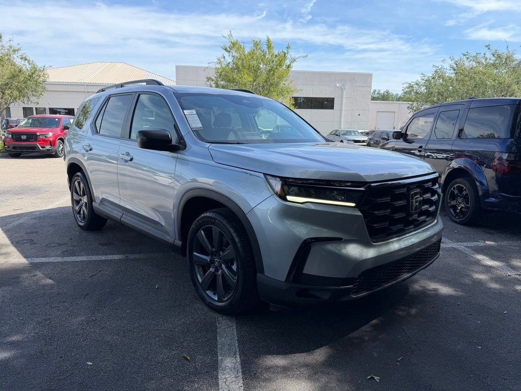Certified 2024 Honda Pilot Sport video 1