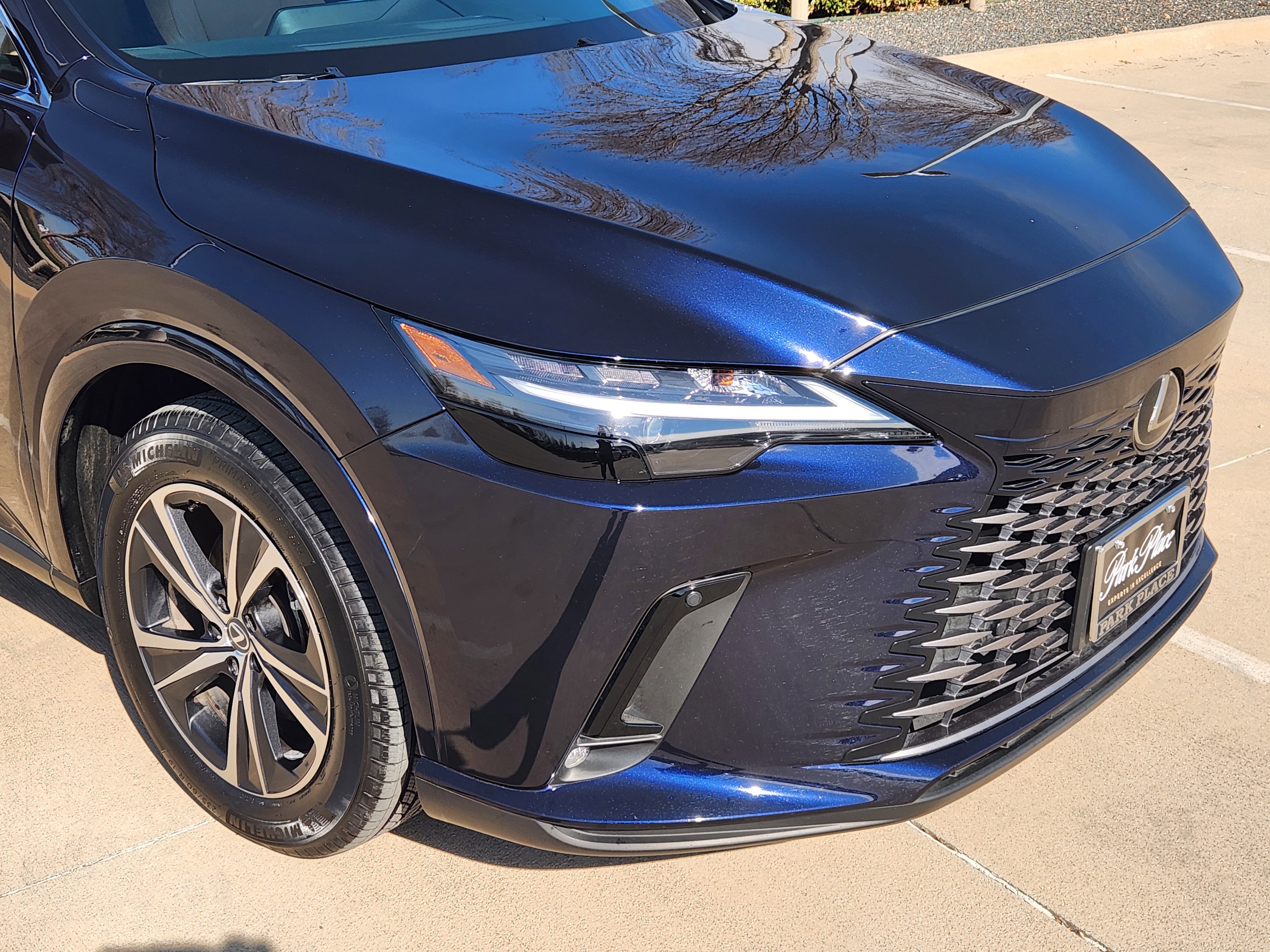 Used 2025 Lexus RX 350 FWD w/ Technology Package image 7