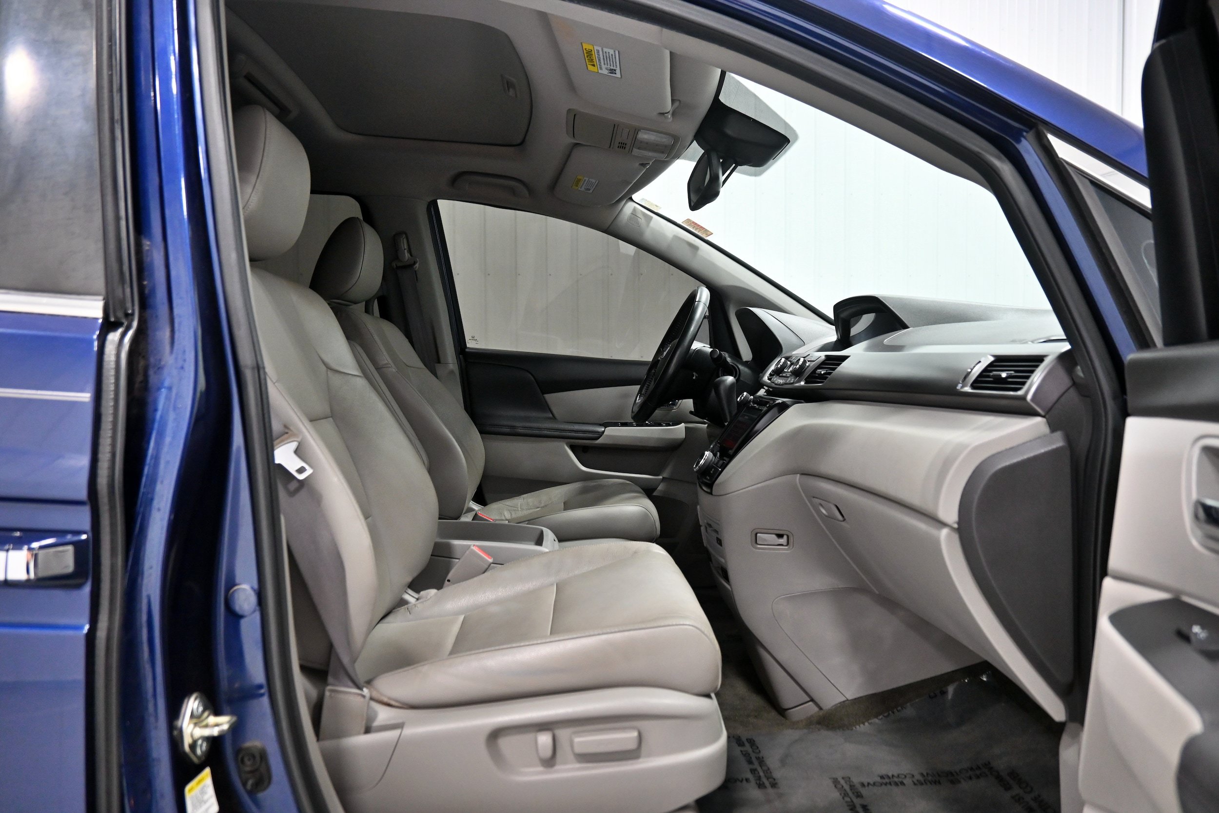 Used 2017 Honda Odyssey EX-L image 22