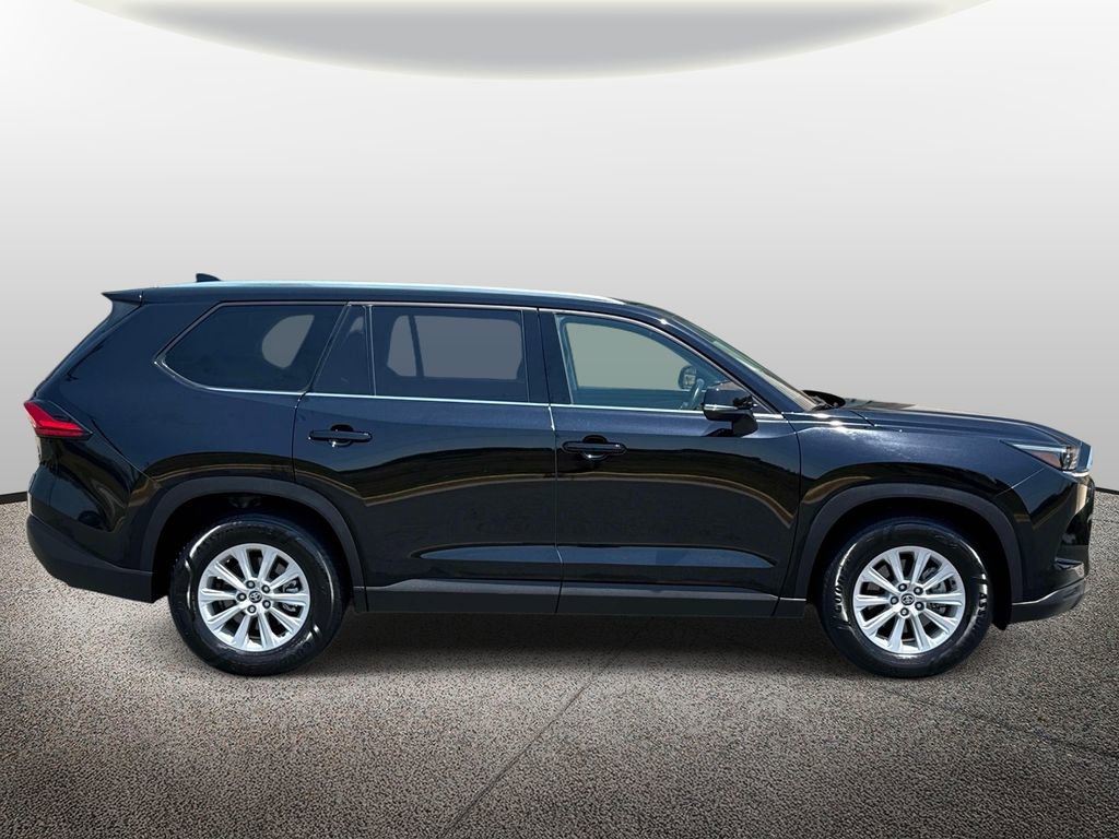 Used 2024 Toyota Grand Highlander AWD image 4