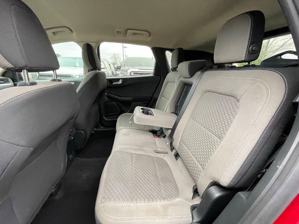 Used 2020 Ford Escape SE image 27