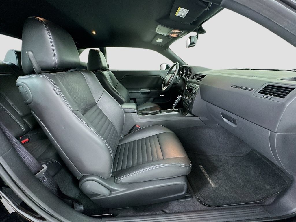 Used 2012 Dodge Challenger R/T RWD image 23