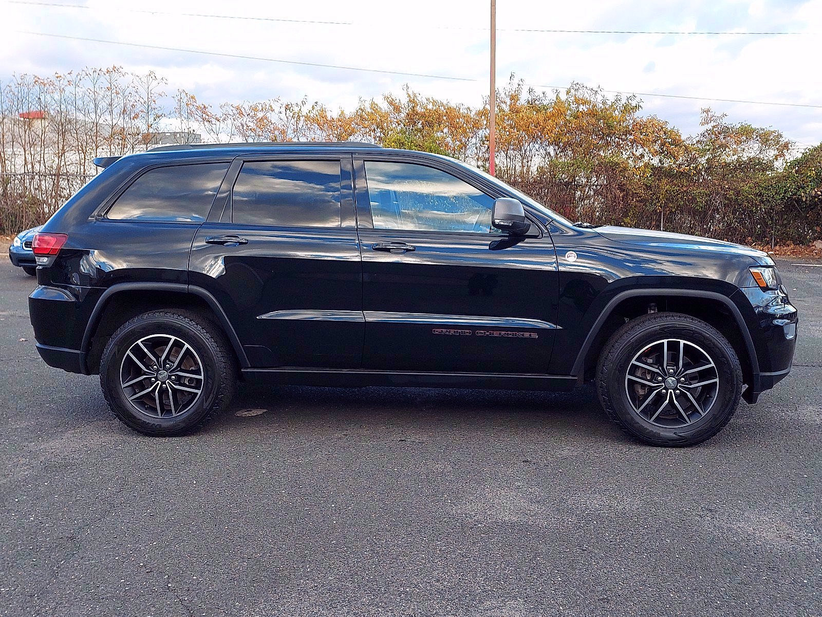 Used 2018 Jeep Grand Cherokee Trailhawk image 7