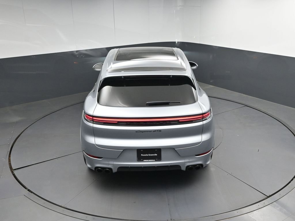 Certified 2025 Porsche Cayenne GTS AWD/4WD image 36