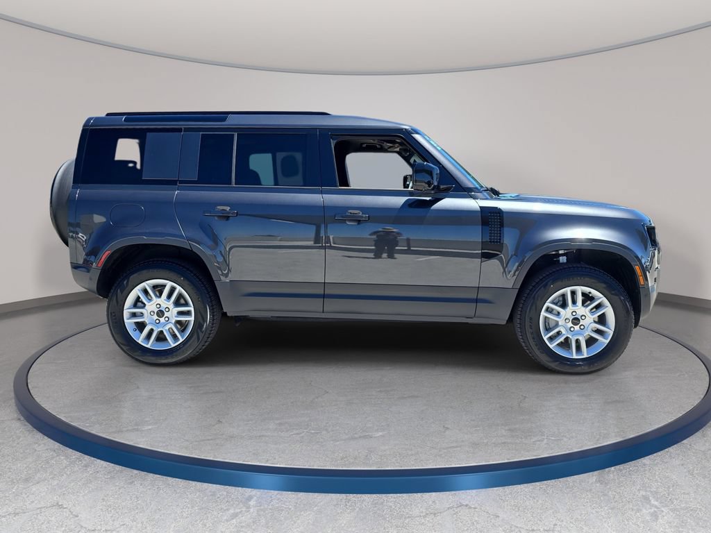 New 2026 Land Rover Defender 110 S AWD/4WD image 4
