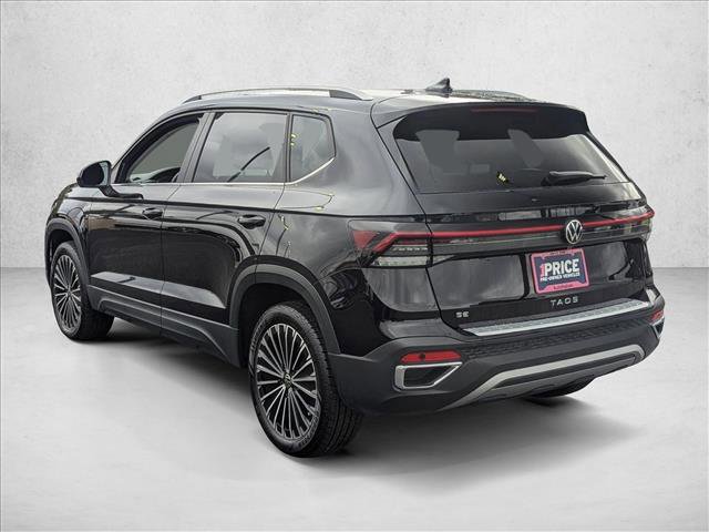 Certified 2025 Volkswagen Taos SE image 8