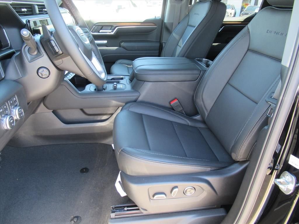 New 2026 GMC Sierra 1500 Denali w/ Denali Reserve Package AWD/4WD image 17