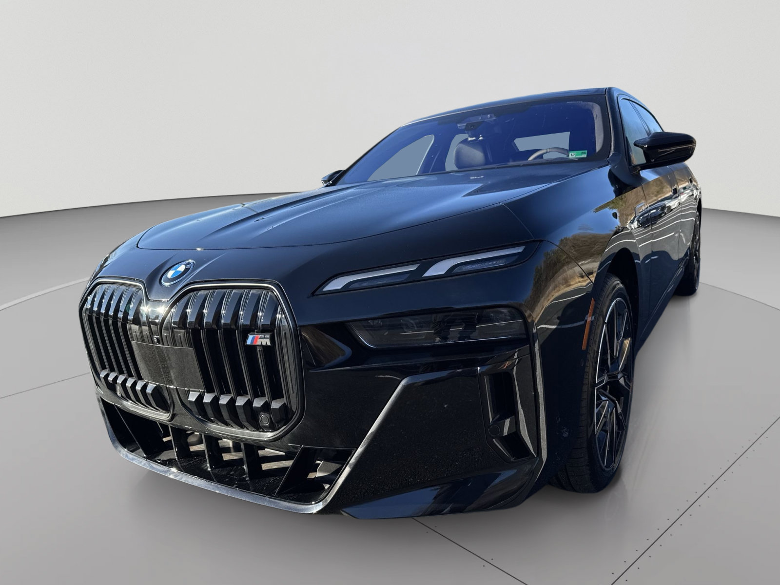 New 2026 BMW i7 M70 AWD/4WD image 5