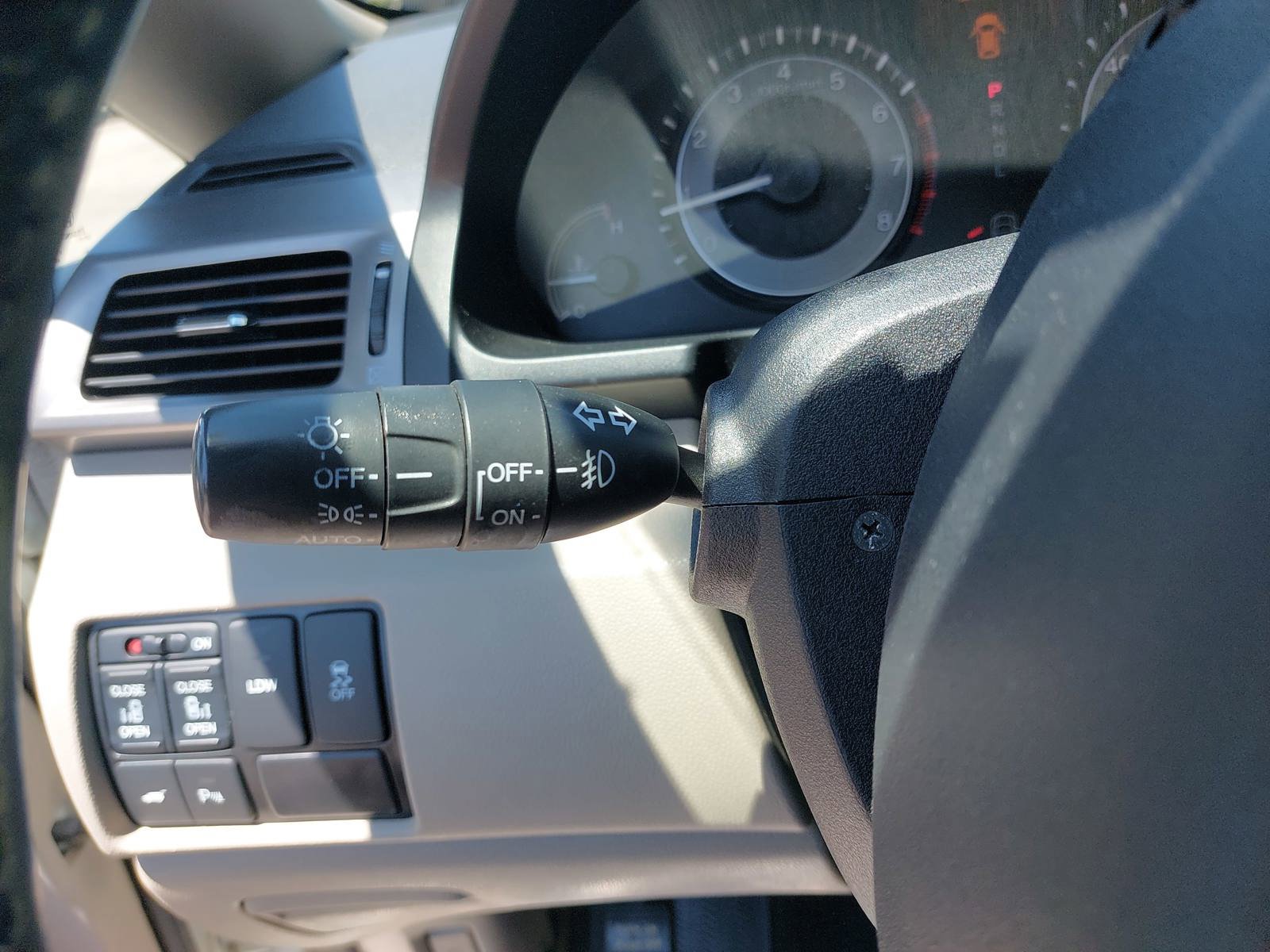 Used 2016 Honda Odyssey Touring Elite image 27