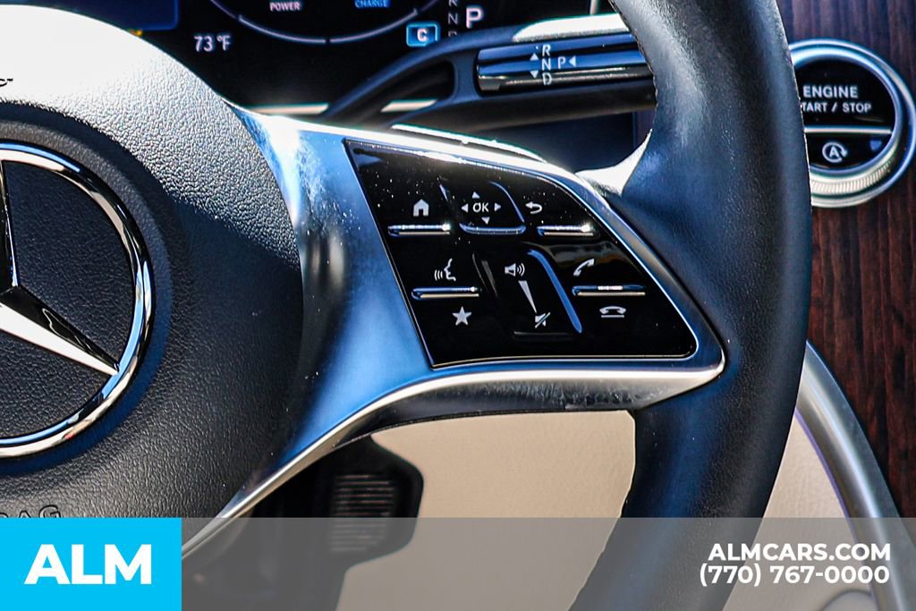 Used 2025 Mercedes-Benz GLC 300 4MATIC image 33