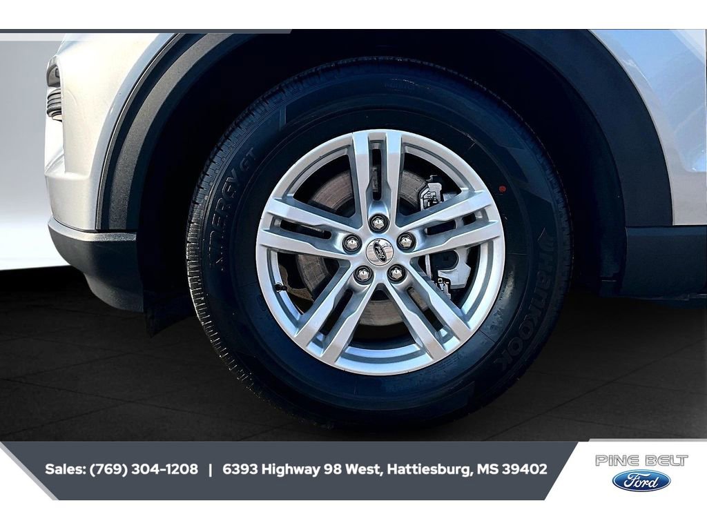 Used 2023 Ford Explorer XLT image 7