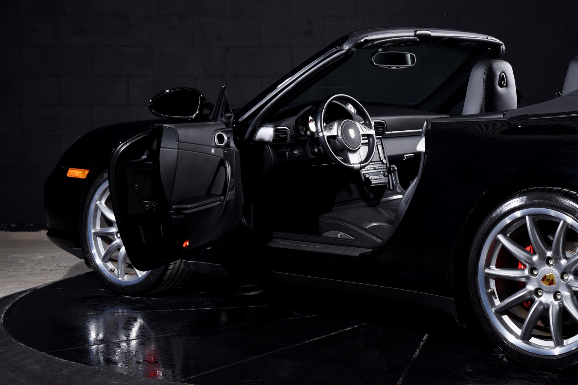 Used 2010 Porsche 911 Carrera 4S image 12