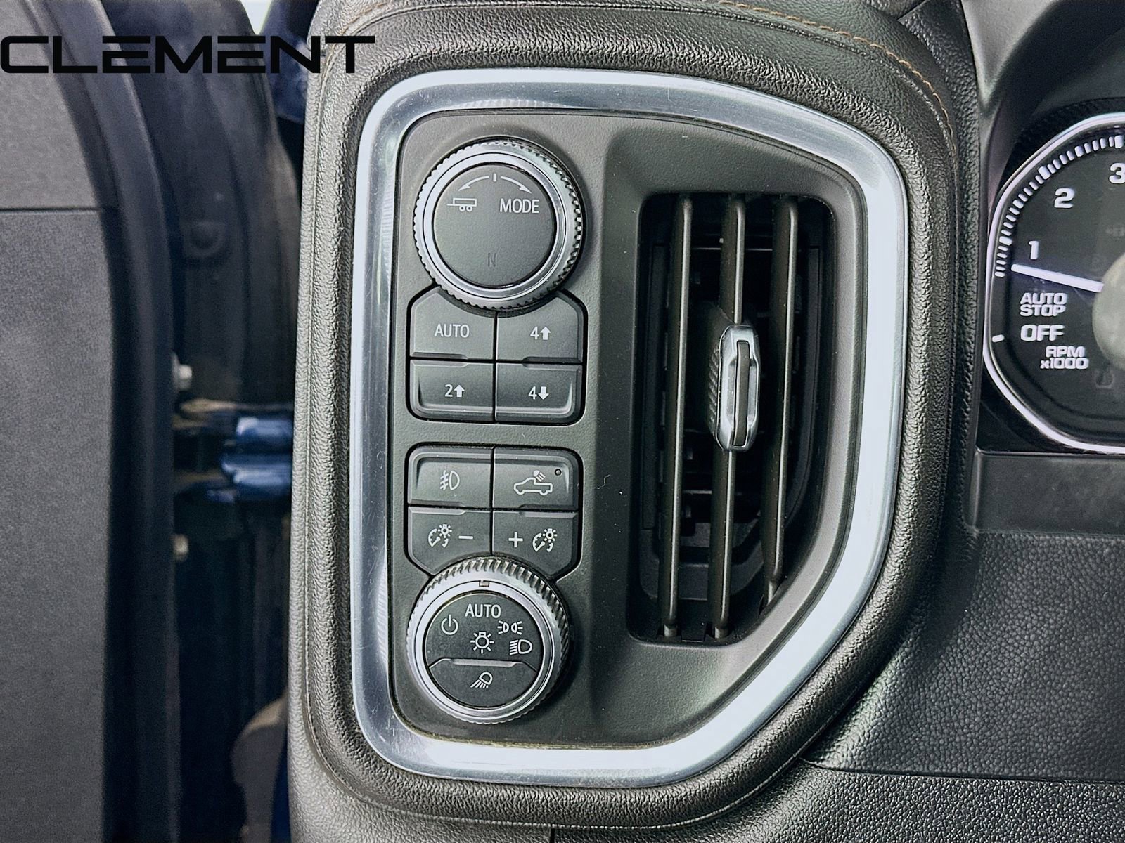 Used 2020 GMC Sierra 1500 AT4 image 13