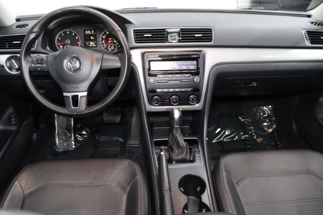 Used 2015 Volkswagen Passat 1.8T Wolfsburg Edition image 2