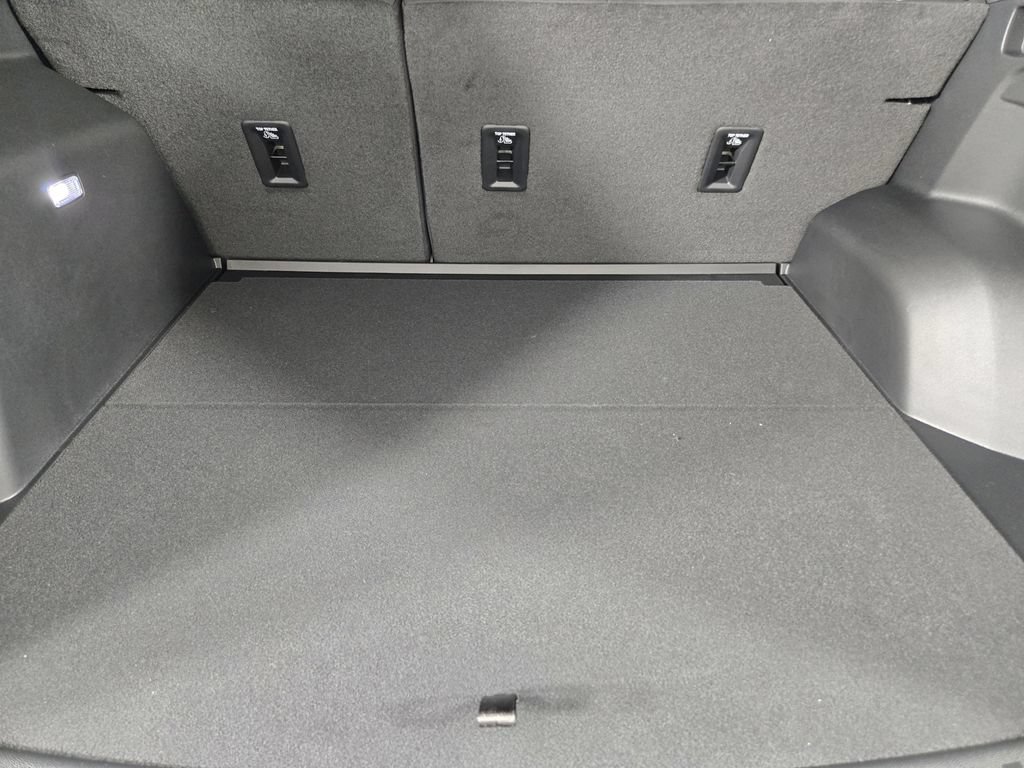 New 2026 Chevrolet Equinox LT w/ Safety and Technology Package FWD image 36