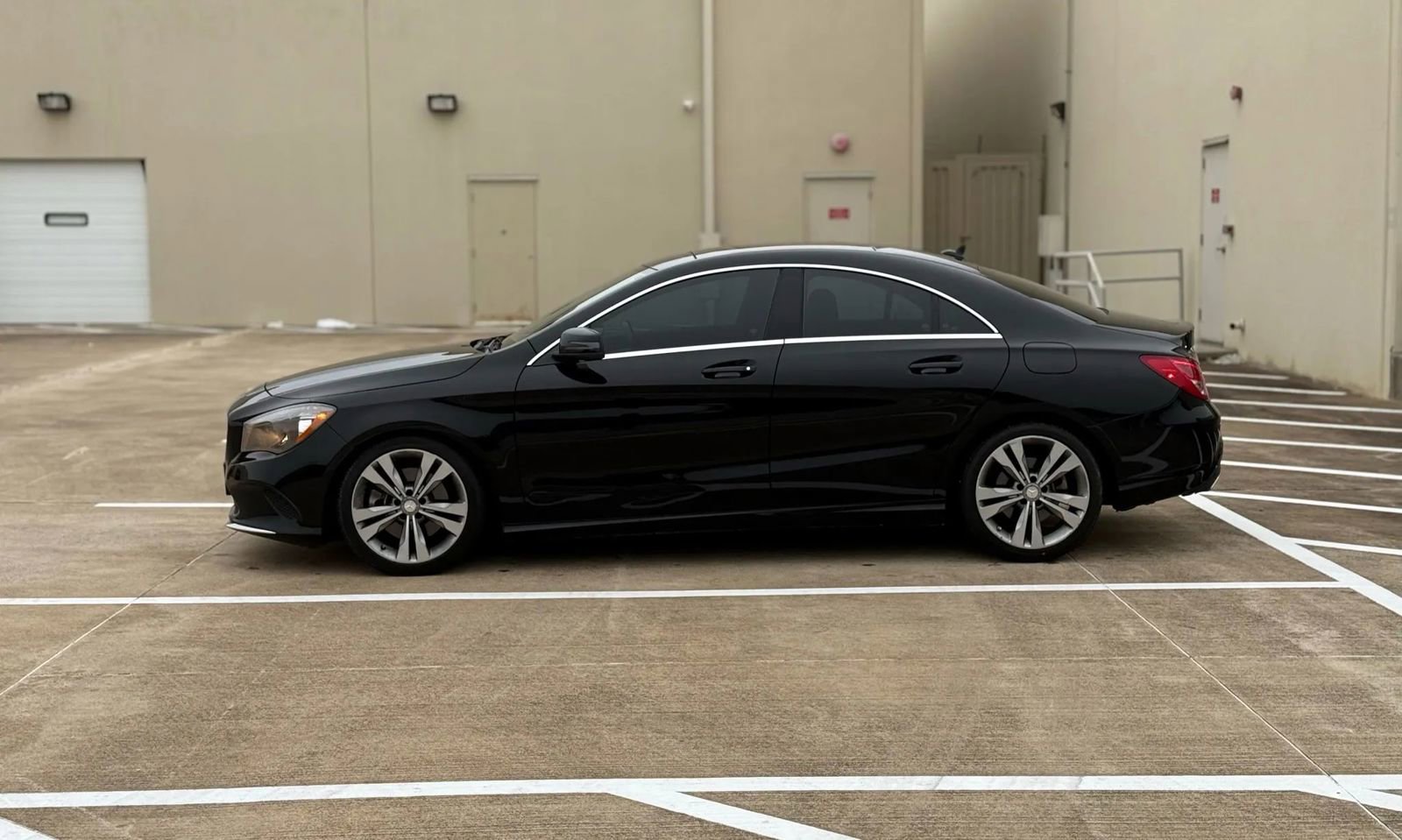 Used 2017 Mercedes-Benz CLA 250 image 5