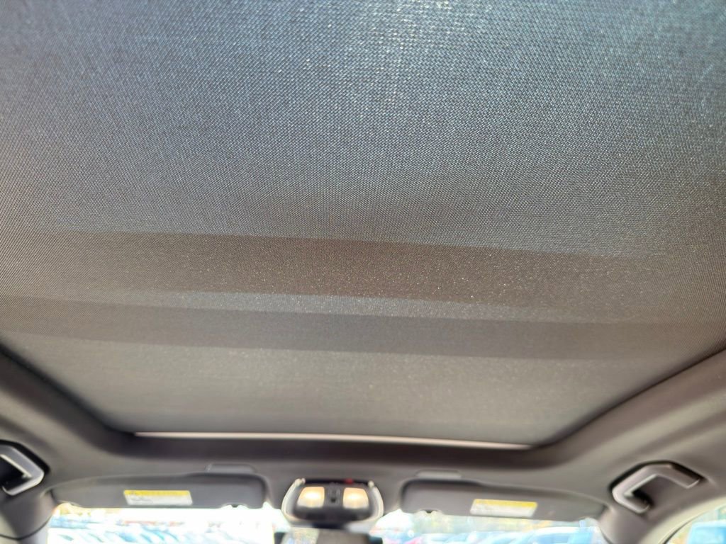 Used 2023 Volvo XC60 T8 Plus image 18