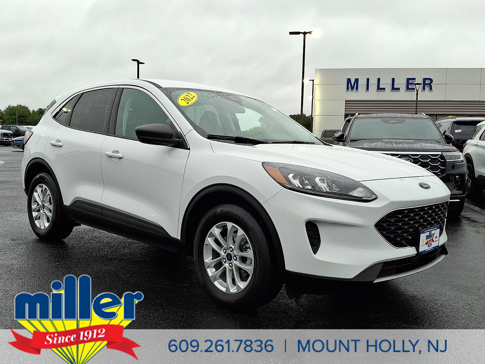 Certified 2022 Ford Escape SE AWD/4WD image 1