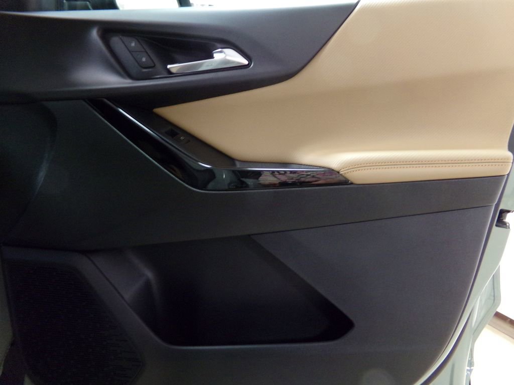 New 2026 Chevrolet Equinox ACTIV w/ Convenience Package III image 7