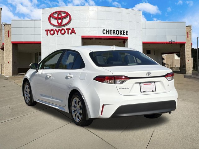 Used 2026 Toyota Corolla LE FWD image 7
