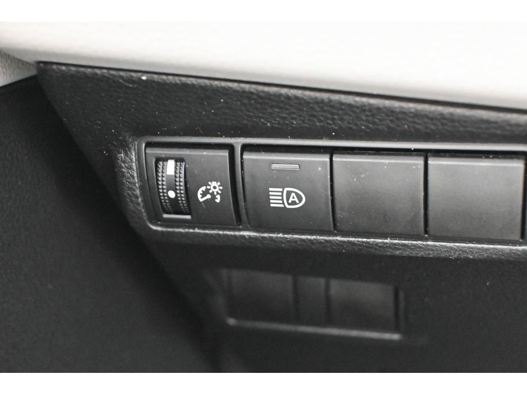Used 2023 Toyota Corolla Cross L FWD image 42