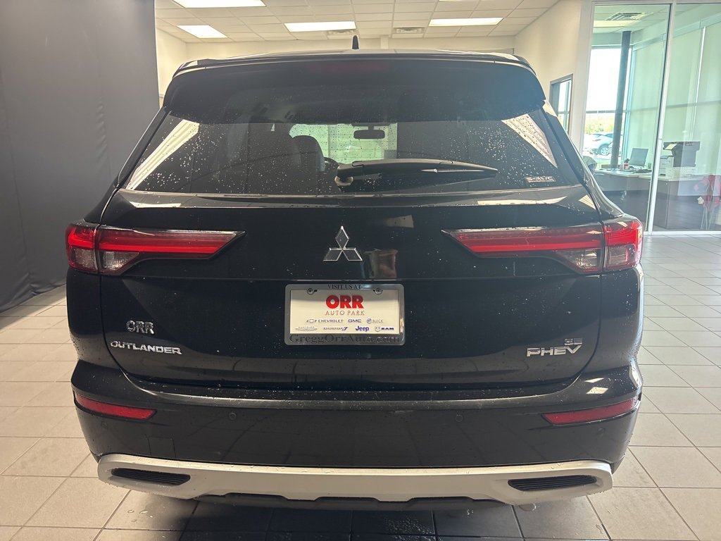 Used 2023 Mitsubishi Outlander SE image 4