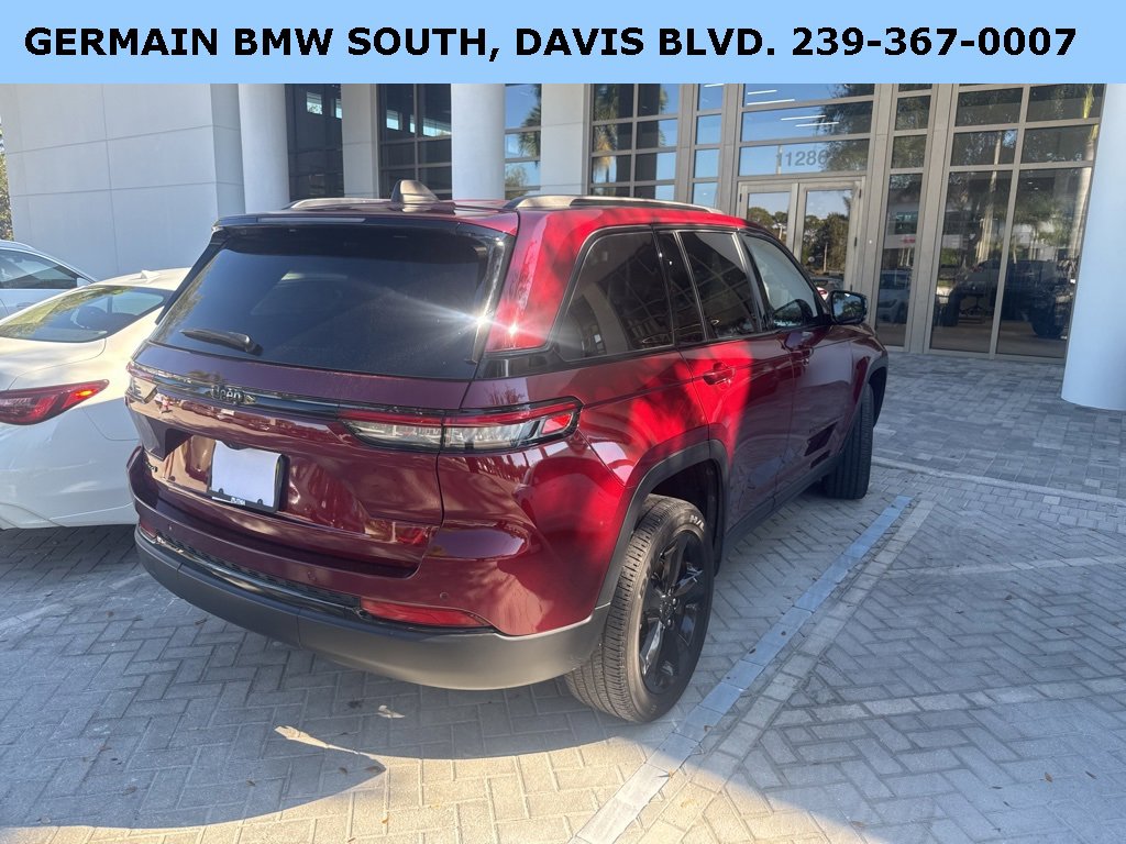 Used 2023 Jeep Grand Cherokee Altitude image 24