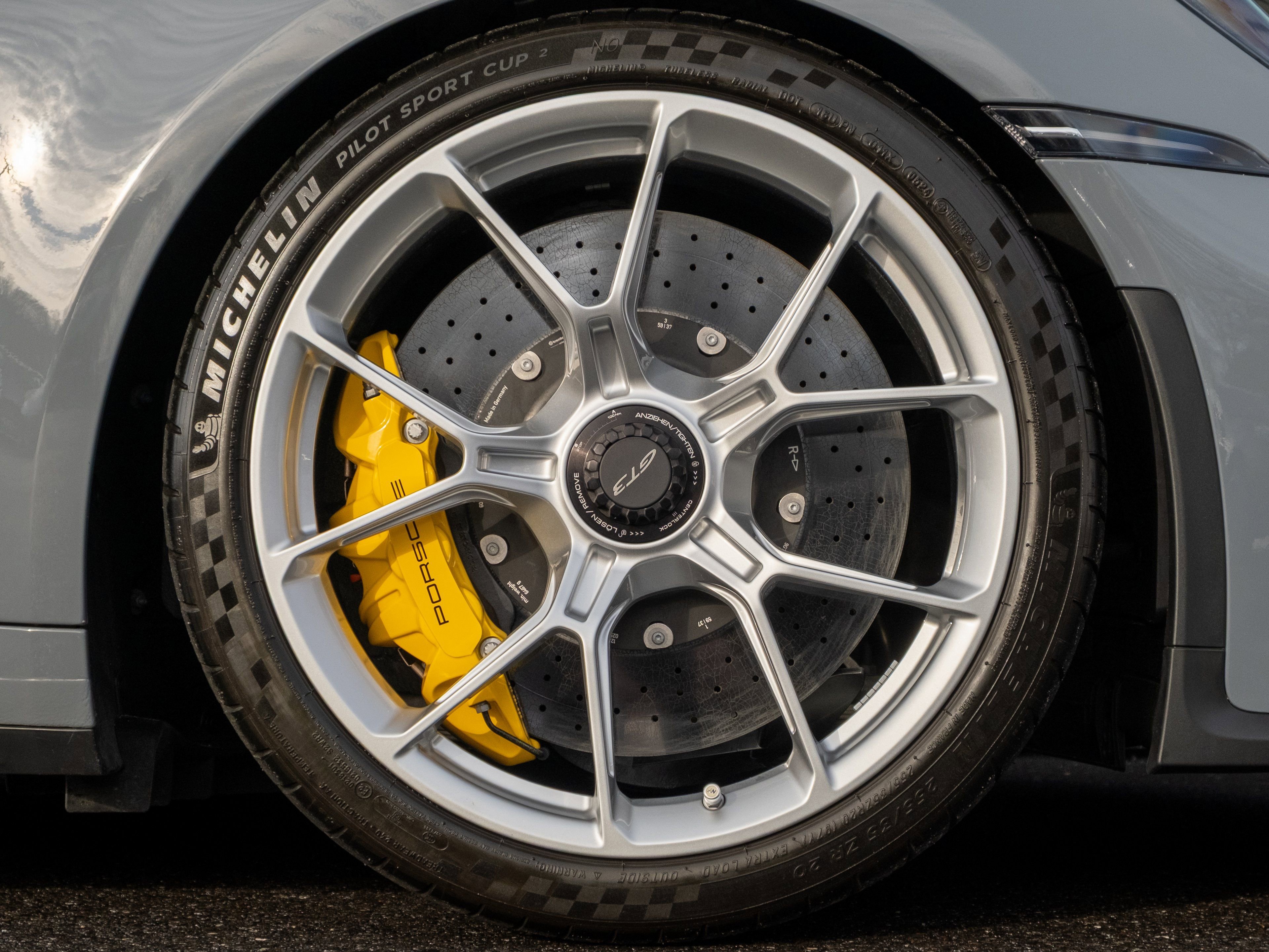 Certified 2024 Porsche 911 GT3 image 15