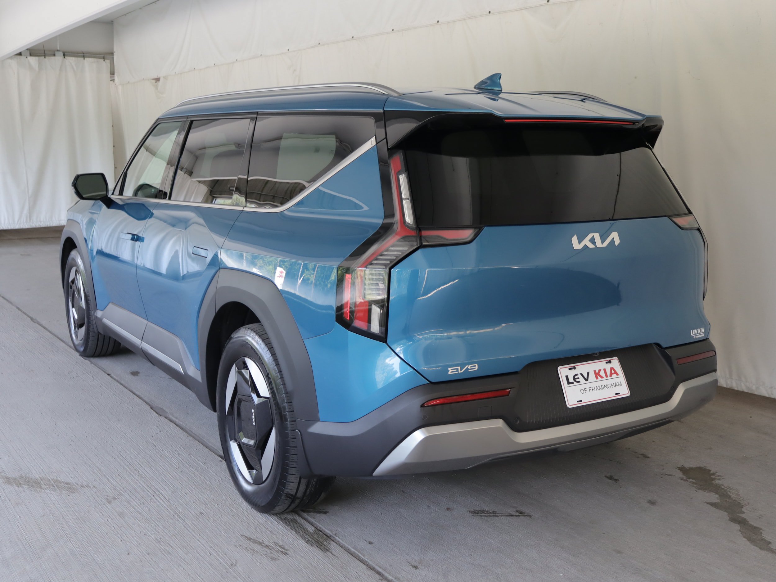 Used 2024 Kia EV9 Wind AWD/4WD image 27