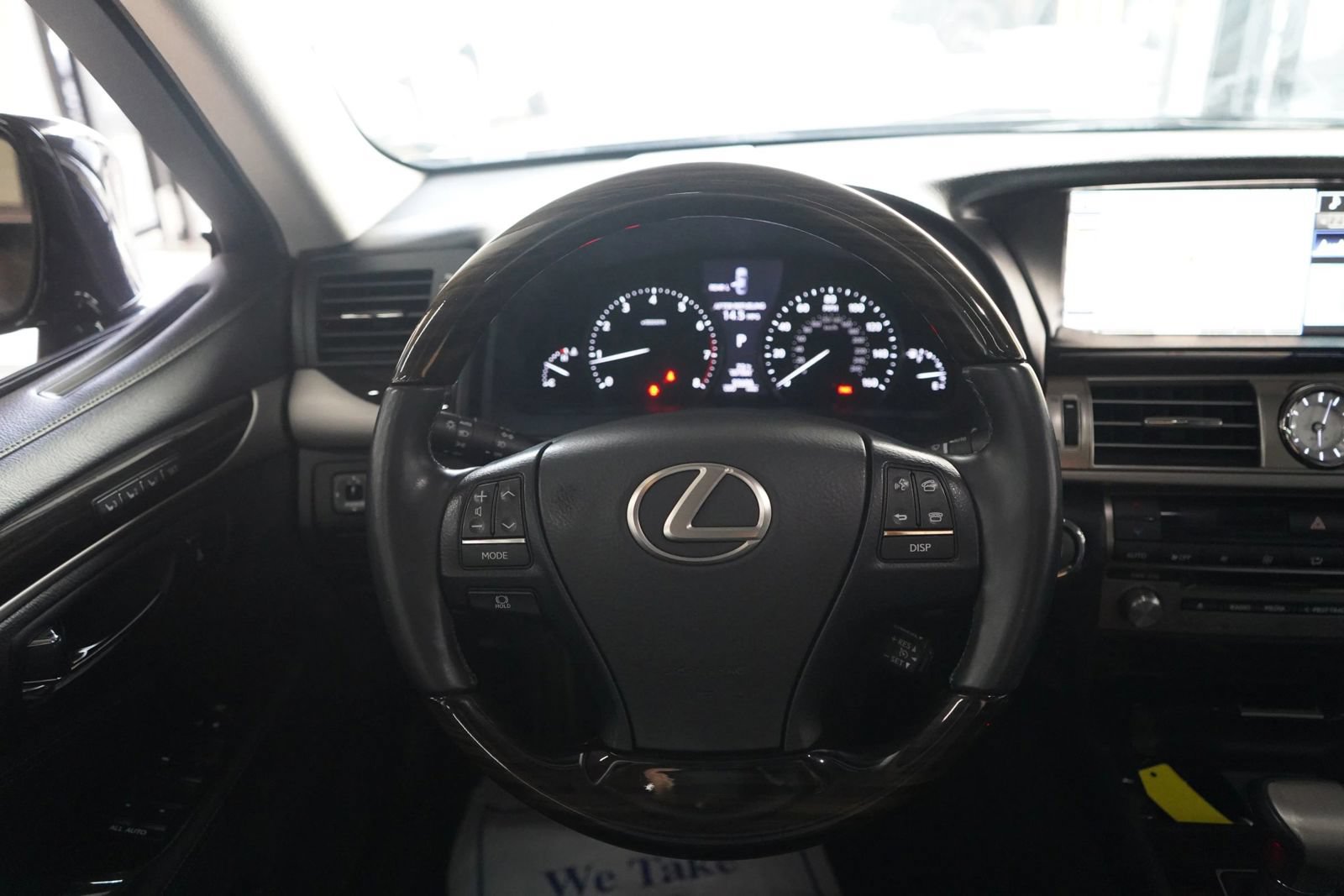 Used 2014 Lexus LS 460 RWD image 15
