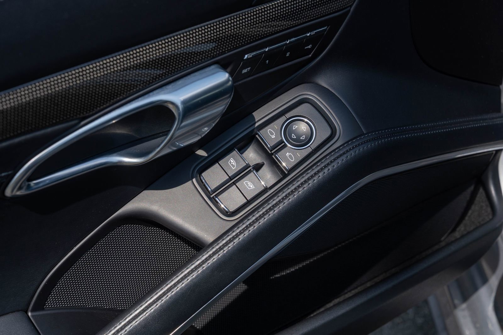 Certified 2018 Porsche 911 Turbo image 22