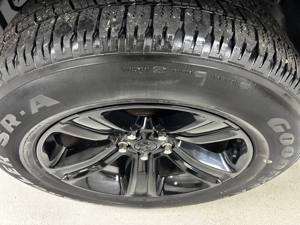 Used 2024 RAM 1500 Classic Warlock image 9