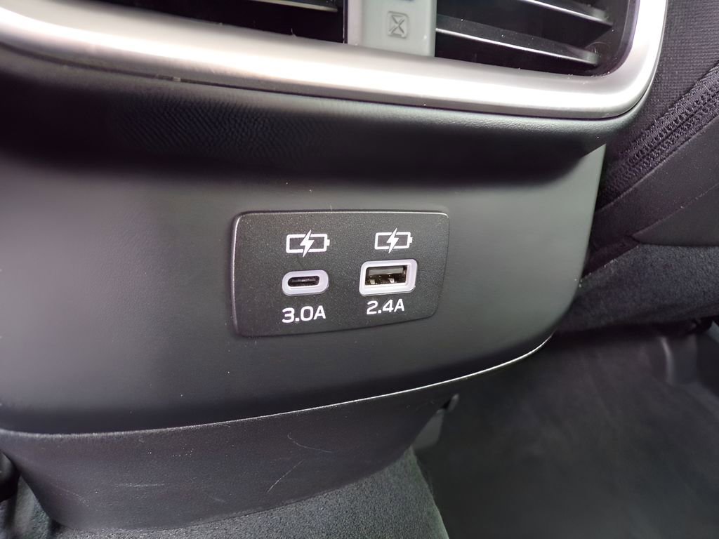 Used 2023 Subaru Outback Premium image 18