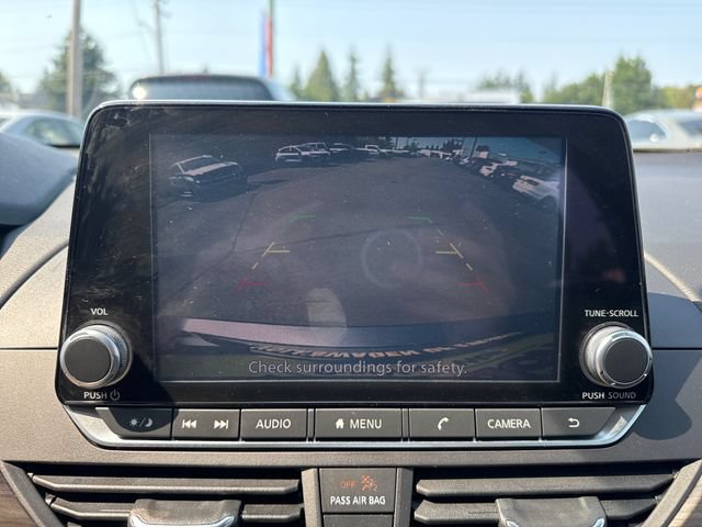 Used 2024 Nissan Altima 2.5 SV FWD image 19